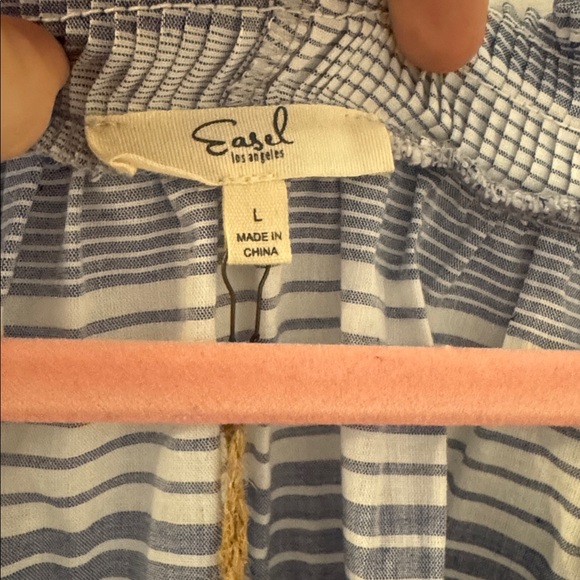 Easel Blouse - Picture 3 of 5